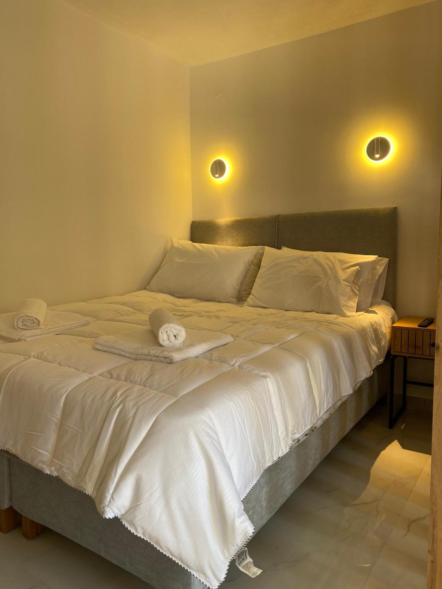 White Apartment Кавала Екстериор снимка